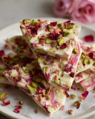 Strawberry Pistachio White Chocolate Bark
