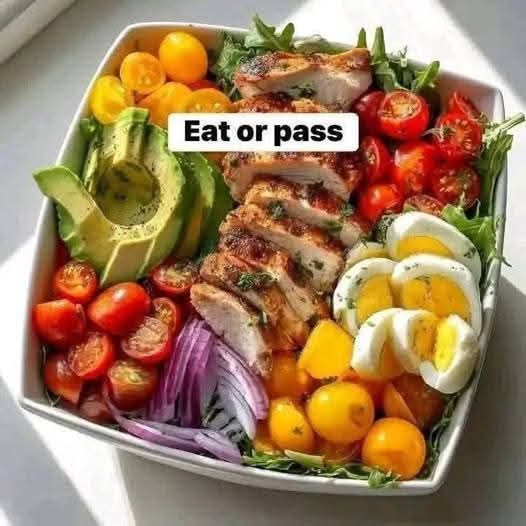 Grilled Chicken Cobb Salad