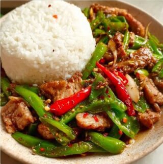 Spicy Beef and Green Pepper Stir Fry with Rice